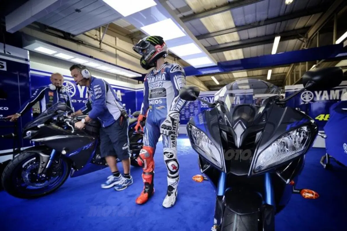 Yamaha Race Blu per le stradali 2014