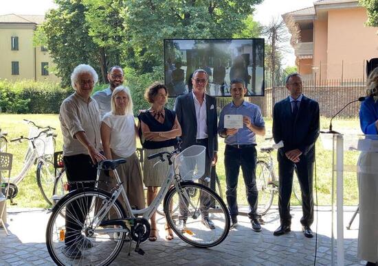 ANCMA dona 30 bici al Comune di Parma