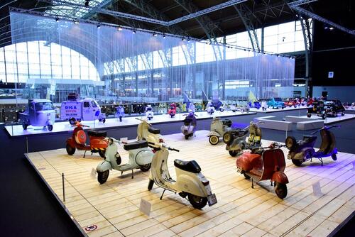 Anche l'Autoworld di Bruxelles celebra i 75 anni di Vespa  (2)