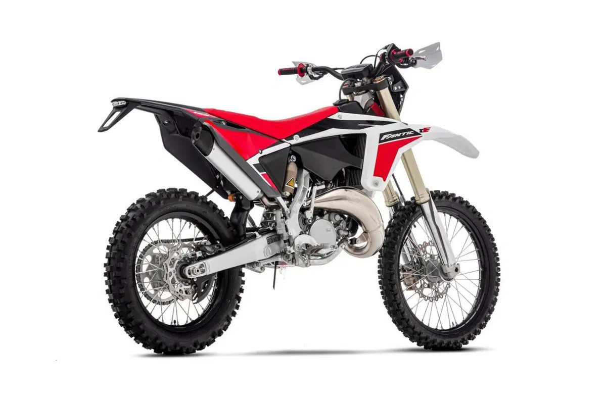 Fantic presenta la nuova gamma enduro e motocross 2022 (6)