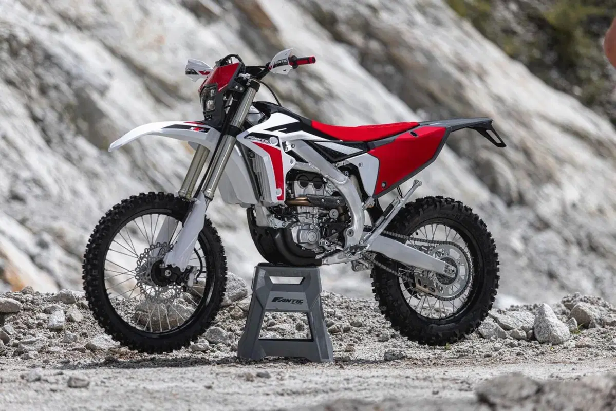 Fantic presenta la nuova gamma enduro e motocross 2022 (10)