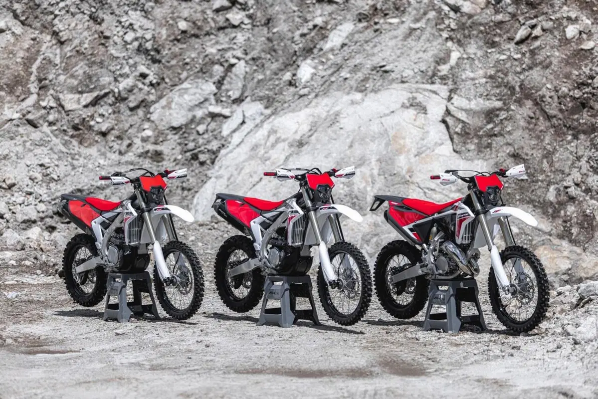 Fantic presenta la nuova gamma enduro e motocross 2022
