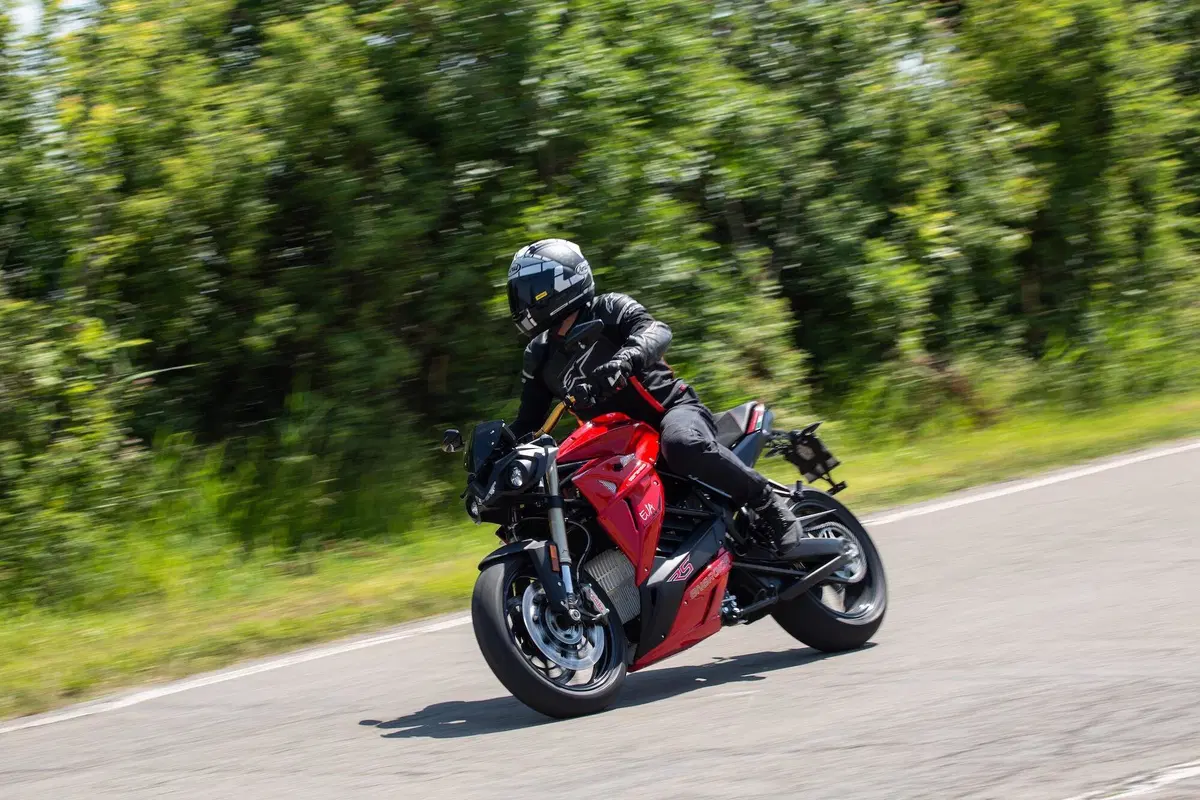 Energica Eva Ribelle RS 2021 TEST. Balzo epocale (2)