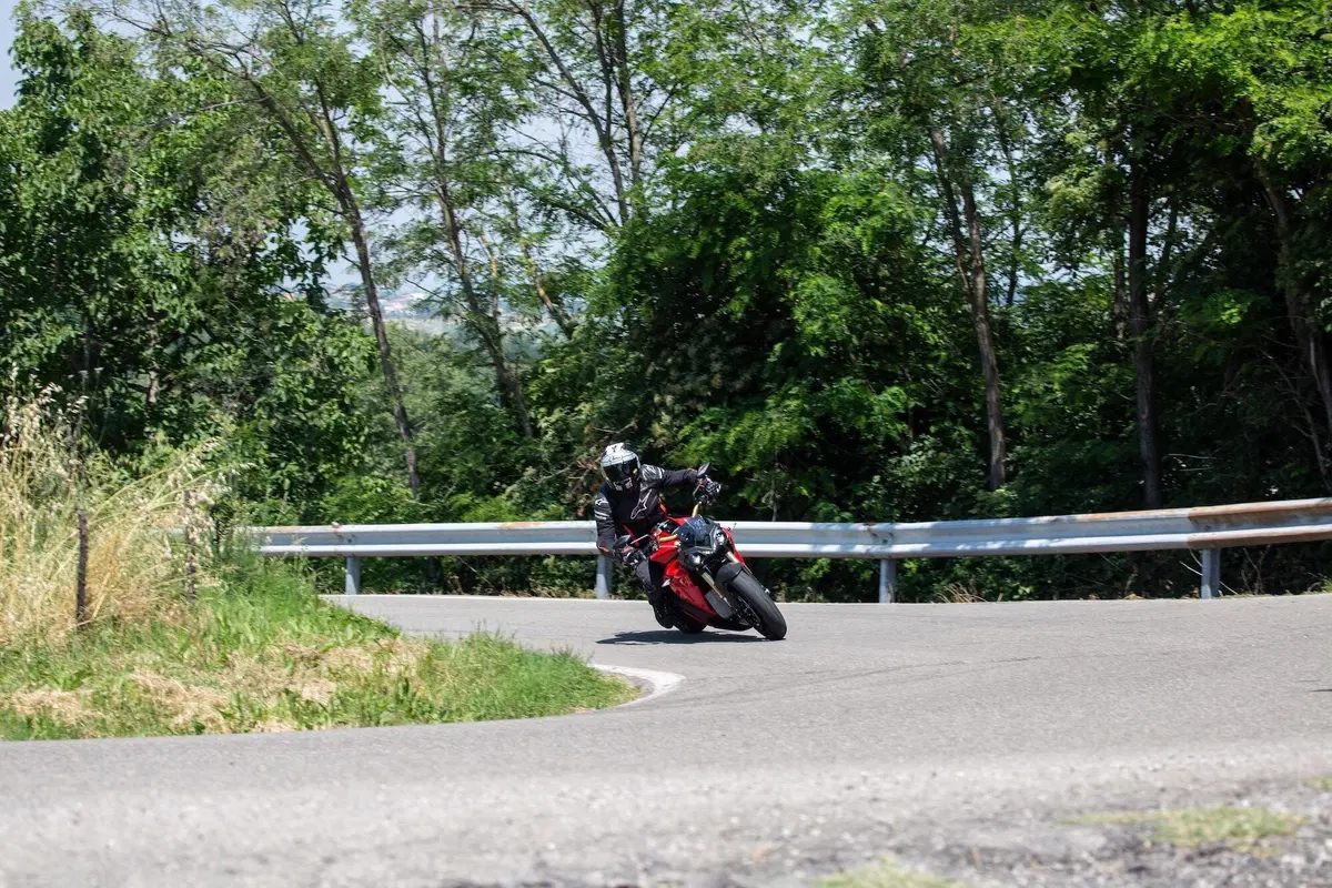 Energica Eva Ribelle RS 2021 TEST. Balzo epocale (6)