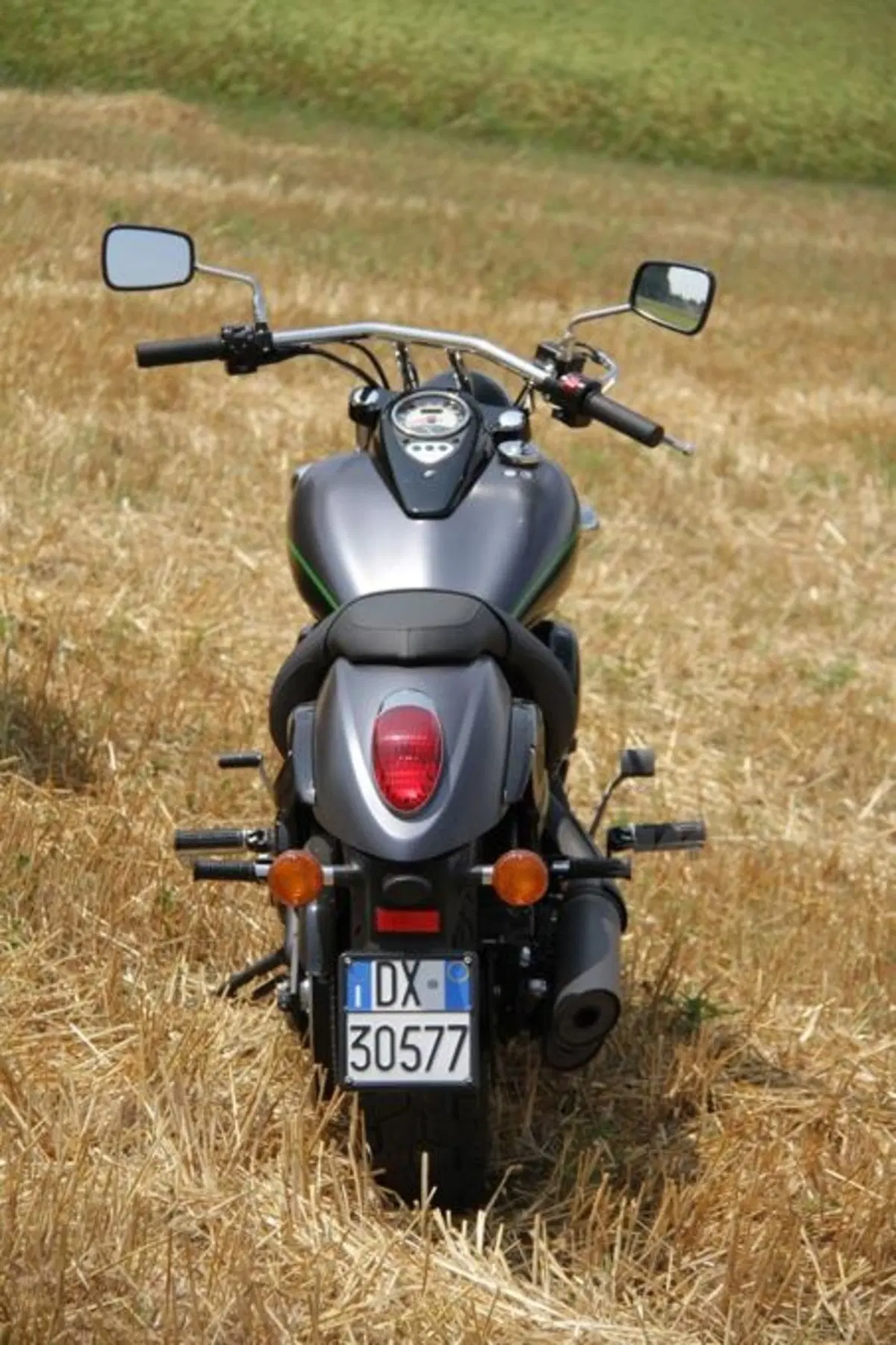 Kawasaki VN 900 Custom  (28)