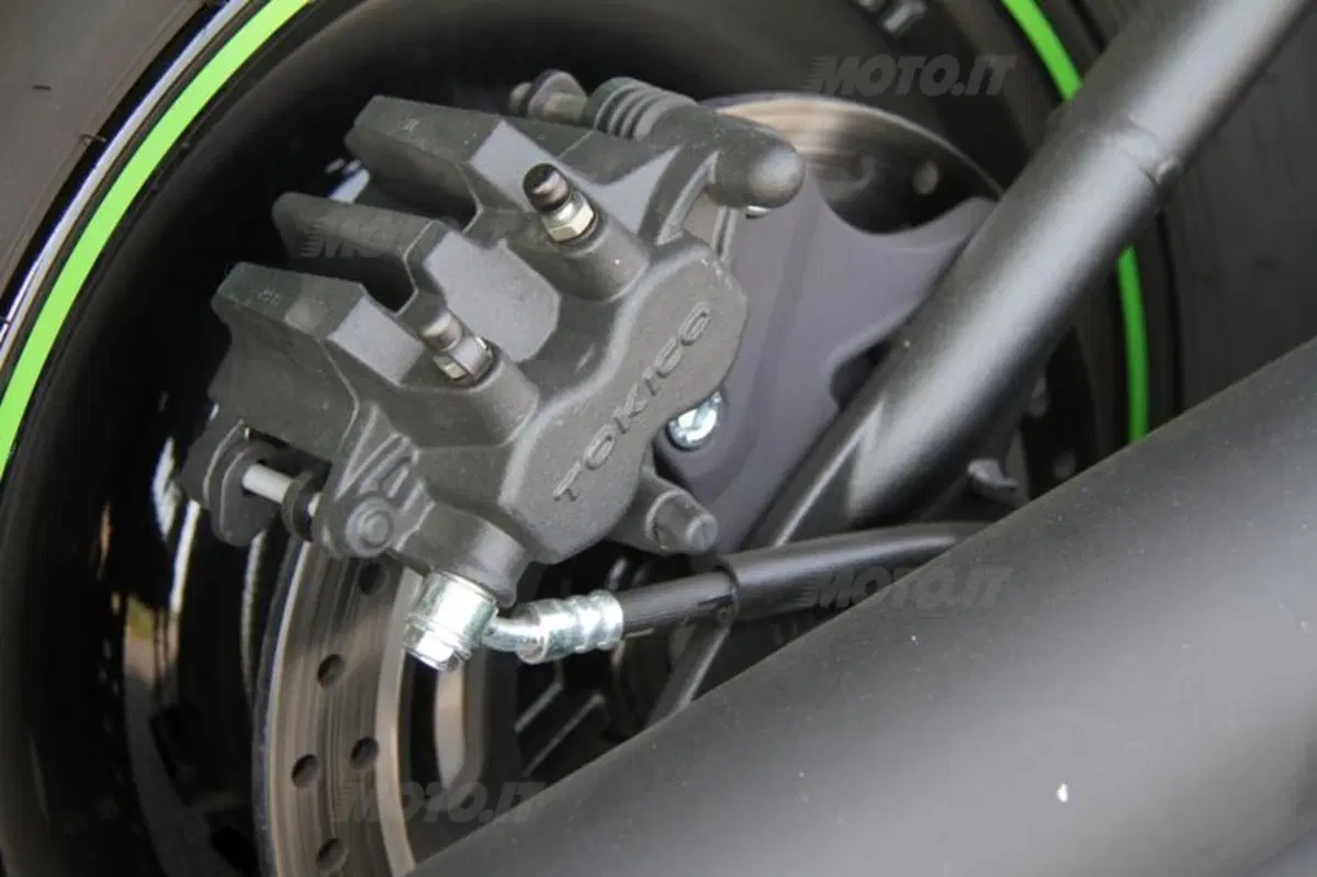 Kawasaki VN 900 Custom  (35)