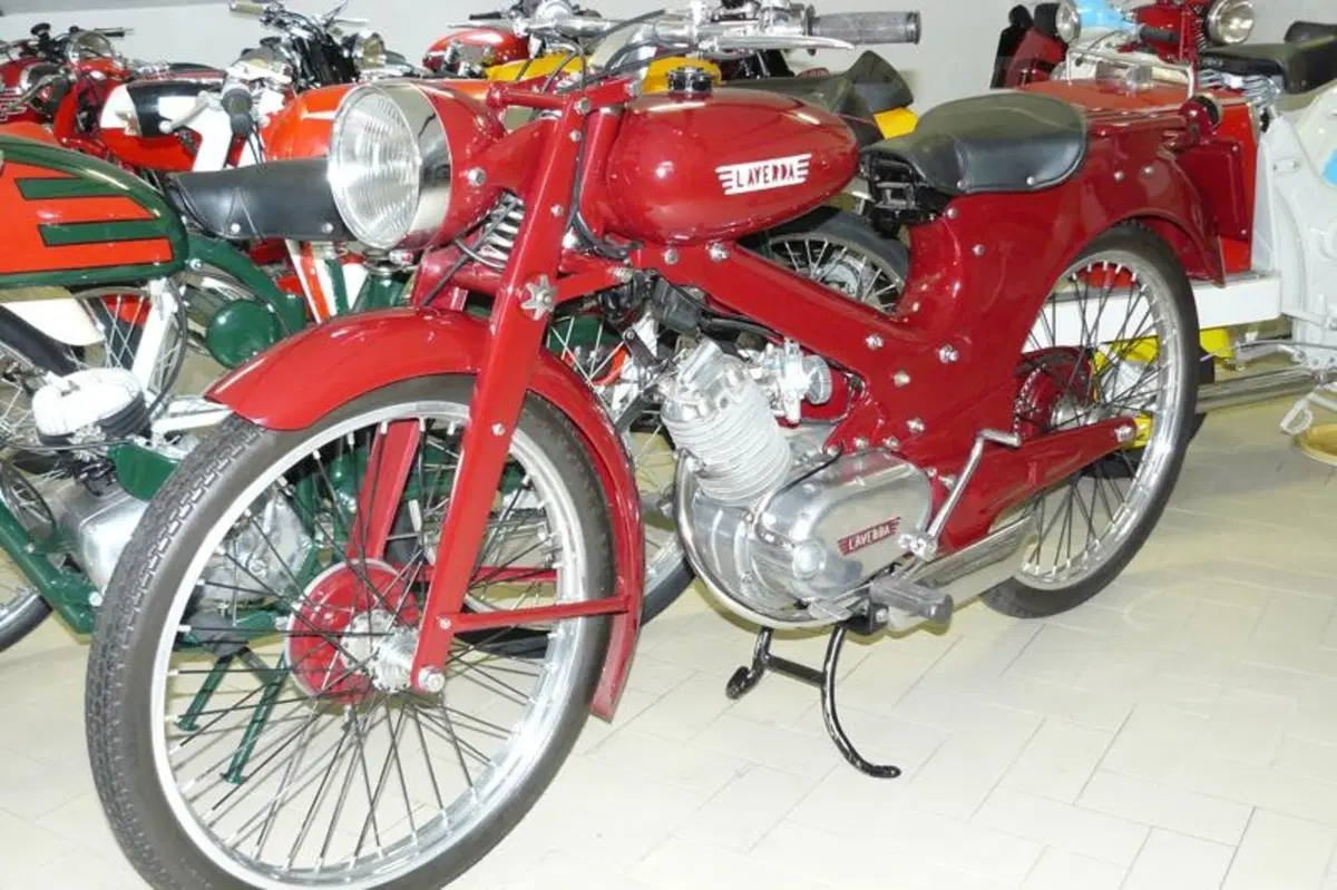 Massimo Clarke: Laverda Story, le moto di un grande marchio (2)