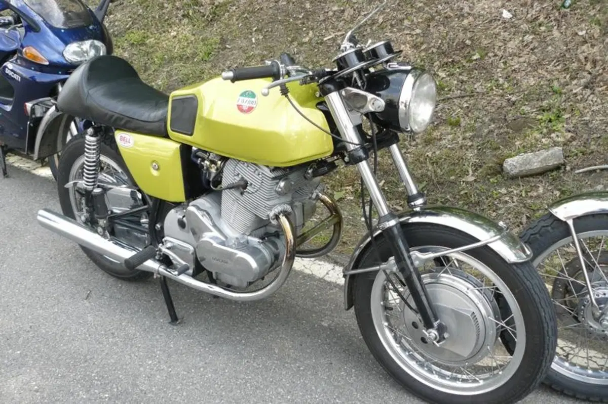 Massimo Clarke: Laverda Story, le moto di un grande marchio (10)