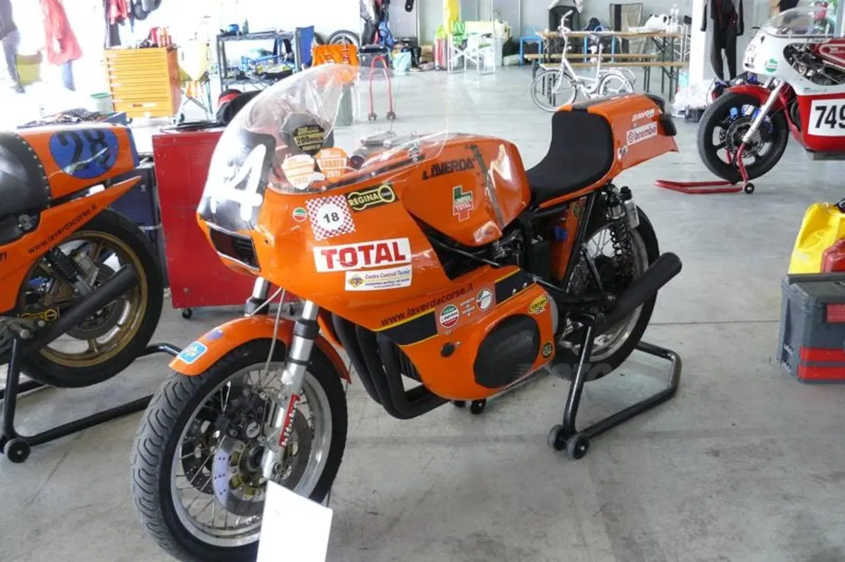 Massimo Clarke: Laverda Story, le moto di un grande marchio (12)
