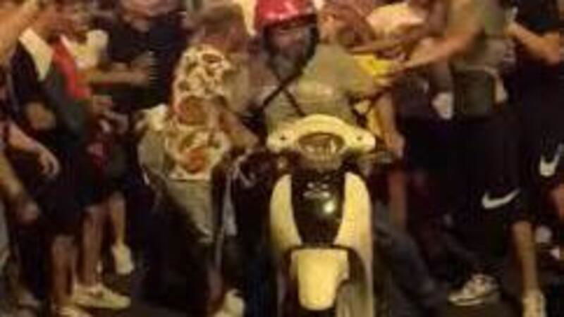 Cagliari, parla il rider assalito durante i festeggiamenti dell&#039;Italia: &quot;Far festa ci sta. Ma non capisco la violenza&quot;