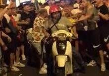 Cagliari, parla il rider assalito durante i festeggiamenti dell'Italia: Far festa ci sta. Ma non capisco la violenza