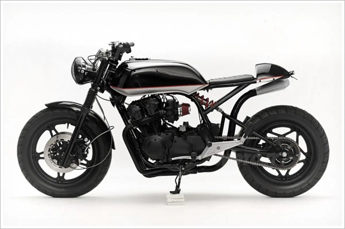 Honda CB 750 Convertible Steel Bent Customs (3)