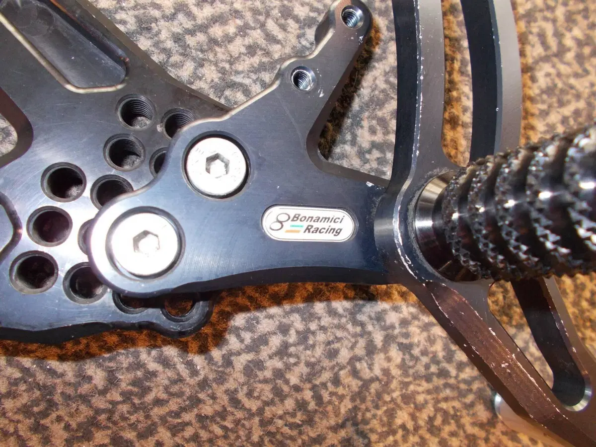 Pedane Bonamici Racing usate BMW S1000R (5)