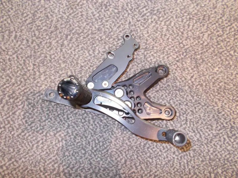 Pedane Bonamici Racing usate BMW S1000R (3)