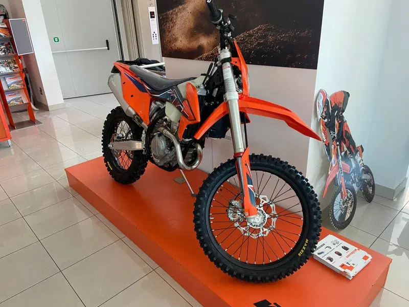 KTM 350 EXC-F (2022) (2)