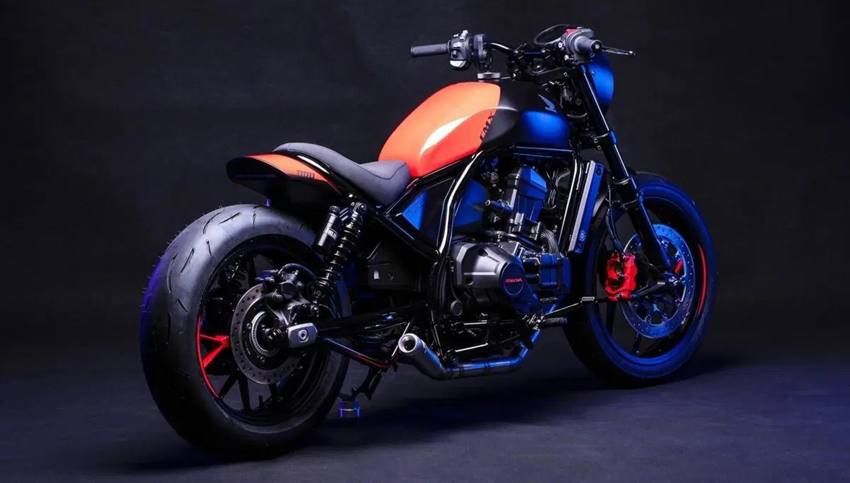 Honda CMX1100 Rebel: arrivano Sport e Bobber by FCR Original (10)