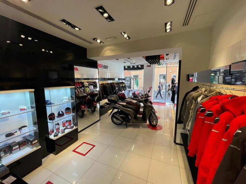 SH Shop: Honda nel salotto buono di Roma