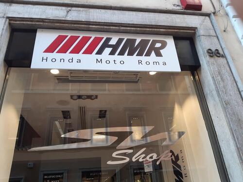 SH Shop: Honda nel salotto buono di Roma (2)