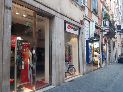 SH Shop: Honda nel salotto buono di Roma (9)