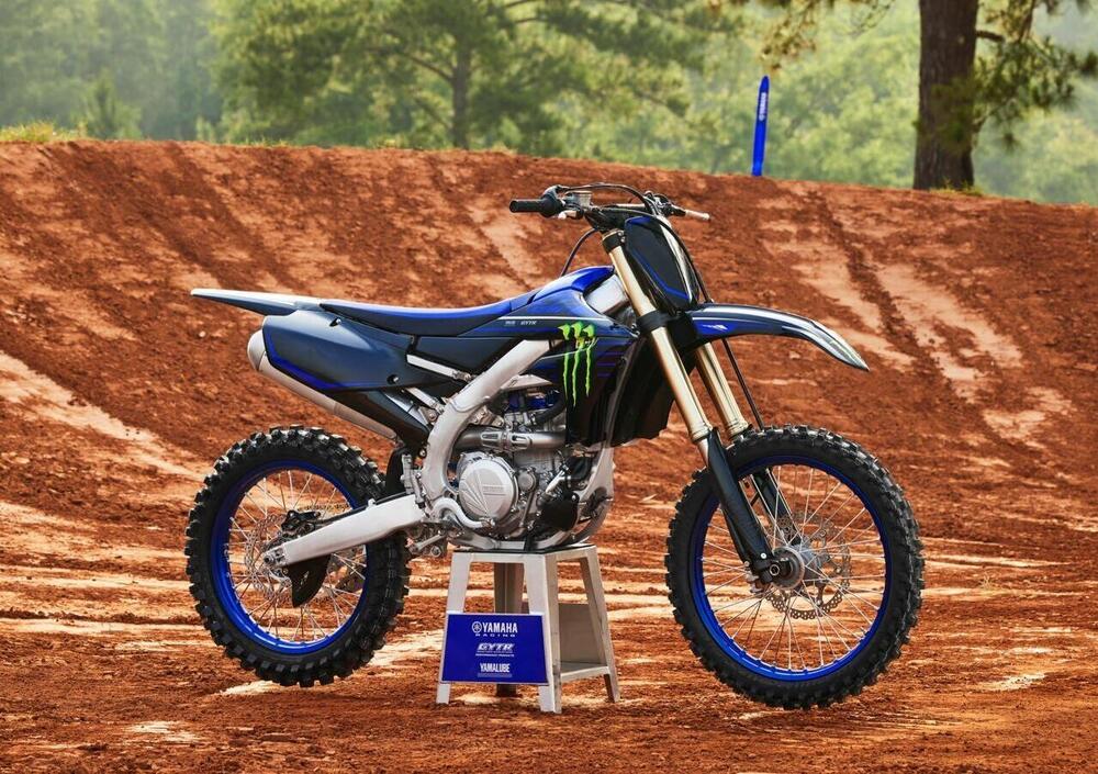 Yamaha YZ 450 F Monster Energy (2022) (2)