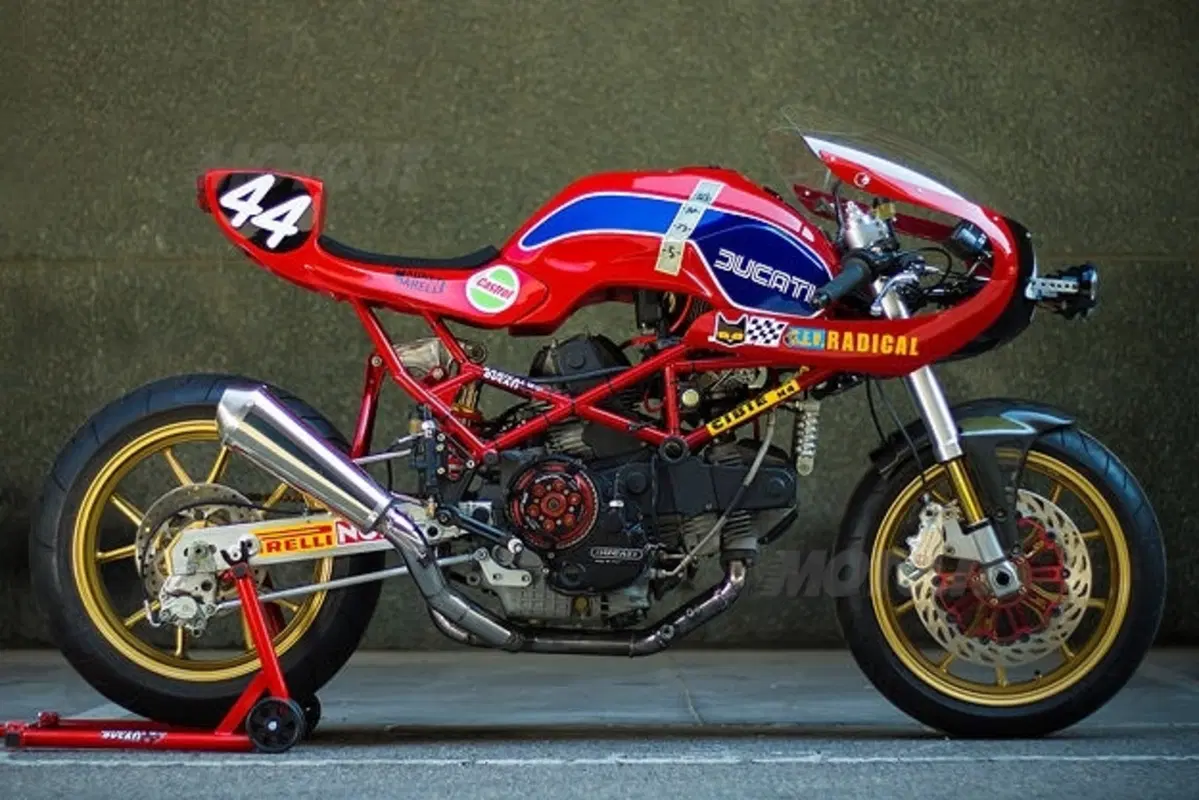Radical Ducati M900 Endurance 2013 (3)