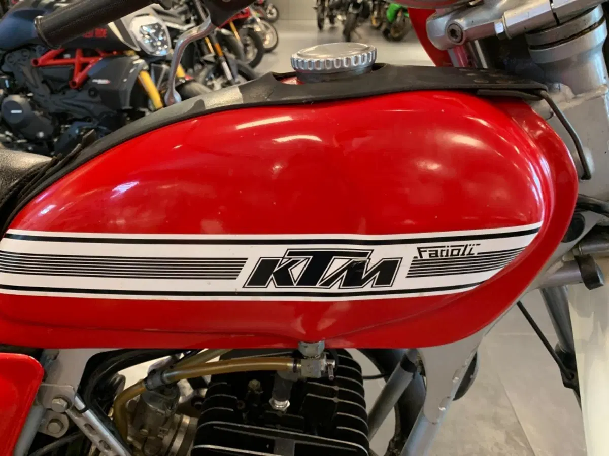 KTM 125 GS  (7)