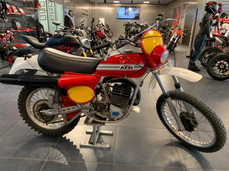 KTM 125 GS  (2)
