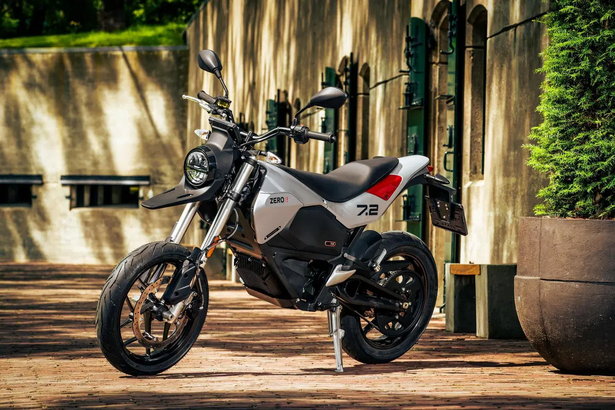 Zero presenta la nuova FXE (22)