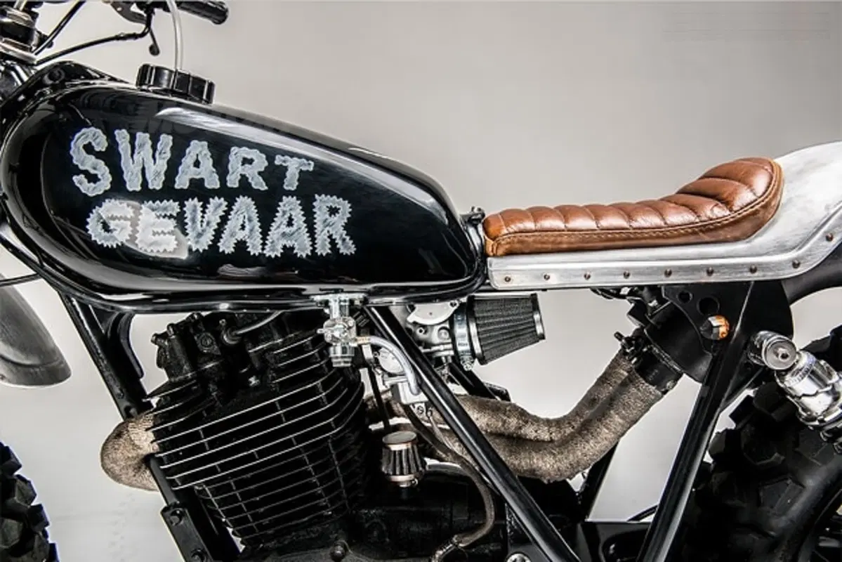 Honda XL500 Swart Gevaar by Los Muertos (3)