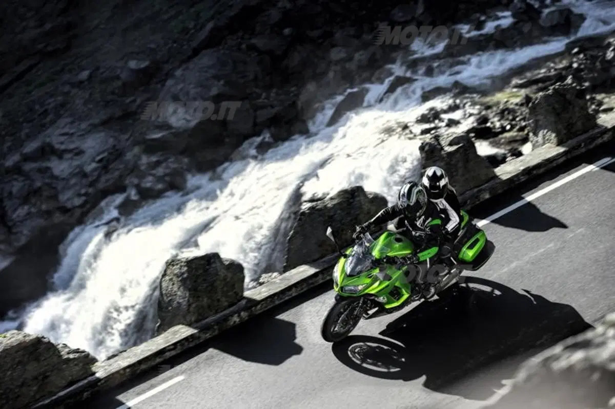 Kawasaki Z1000SX, ecco come cambia per il 2014
