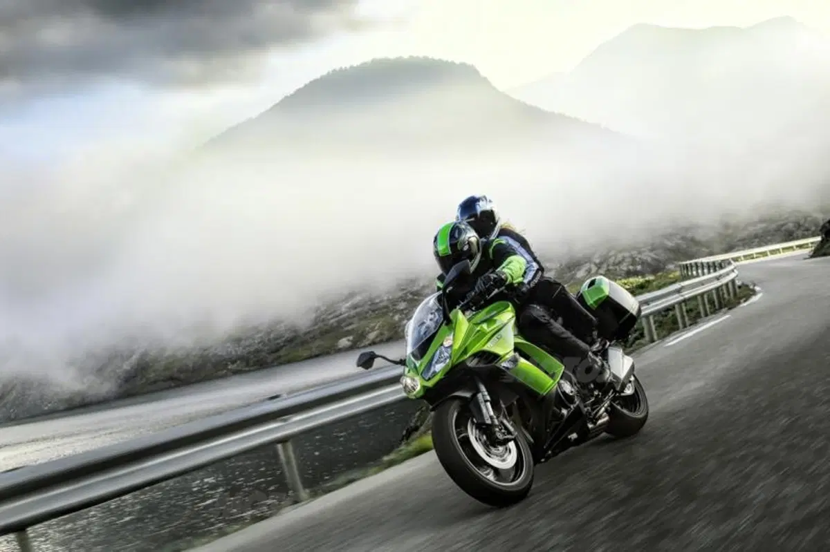 Kawasaki Z1000SX, ecco come cambia per il 2014 (6)
