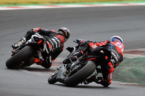 Jorge Lorenzo e Michele Pirro in pista a Misano (3)