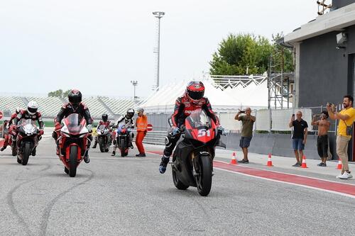 Jorge Lorenzo e Michele Pirro in pista a Misano (7)