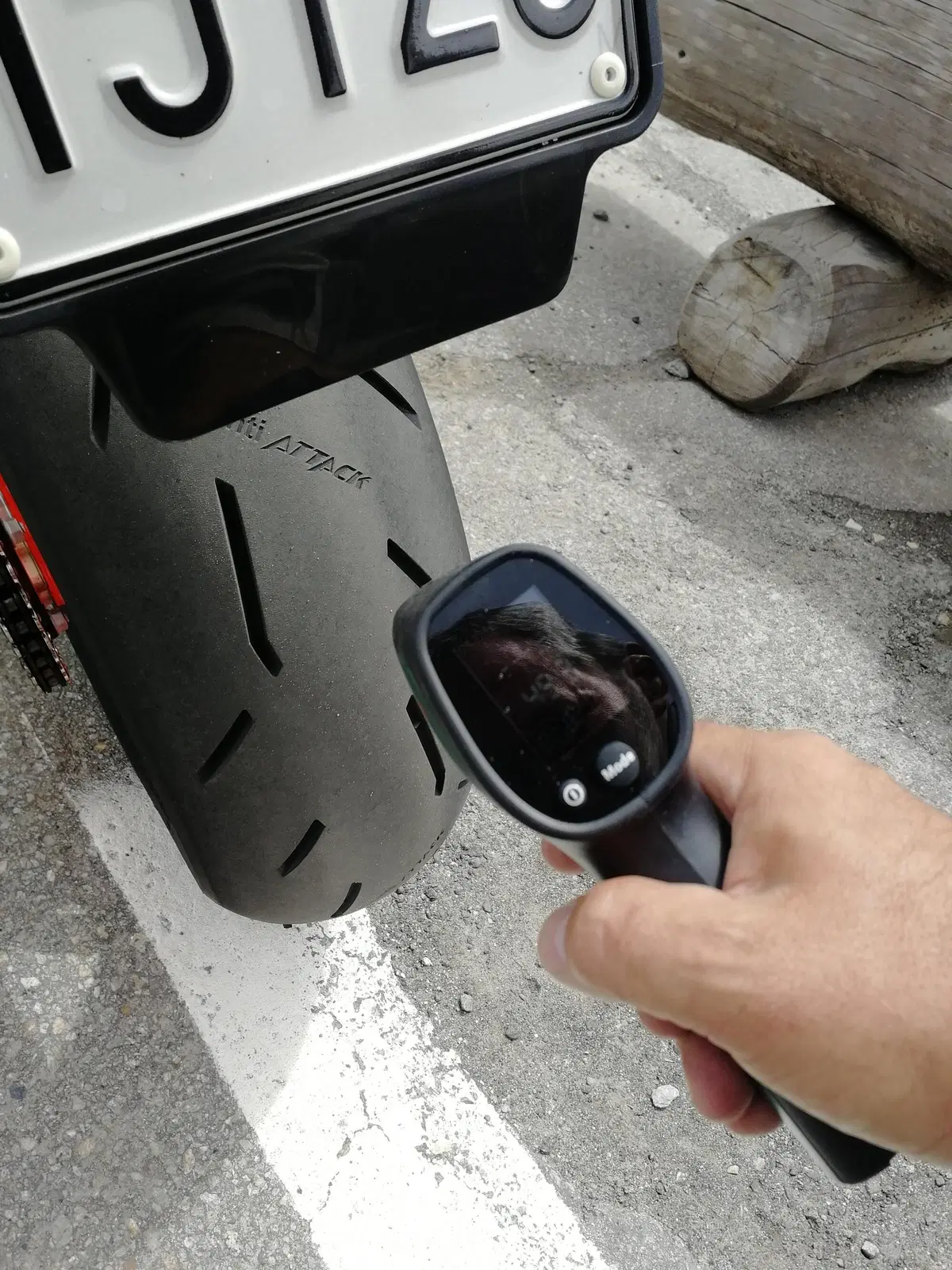 Sullo Stelvio con la KTM 890 Duke R: meglio le gomme da strada o da pista (omologate)? (10)