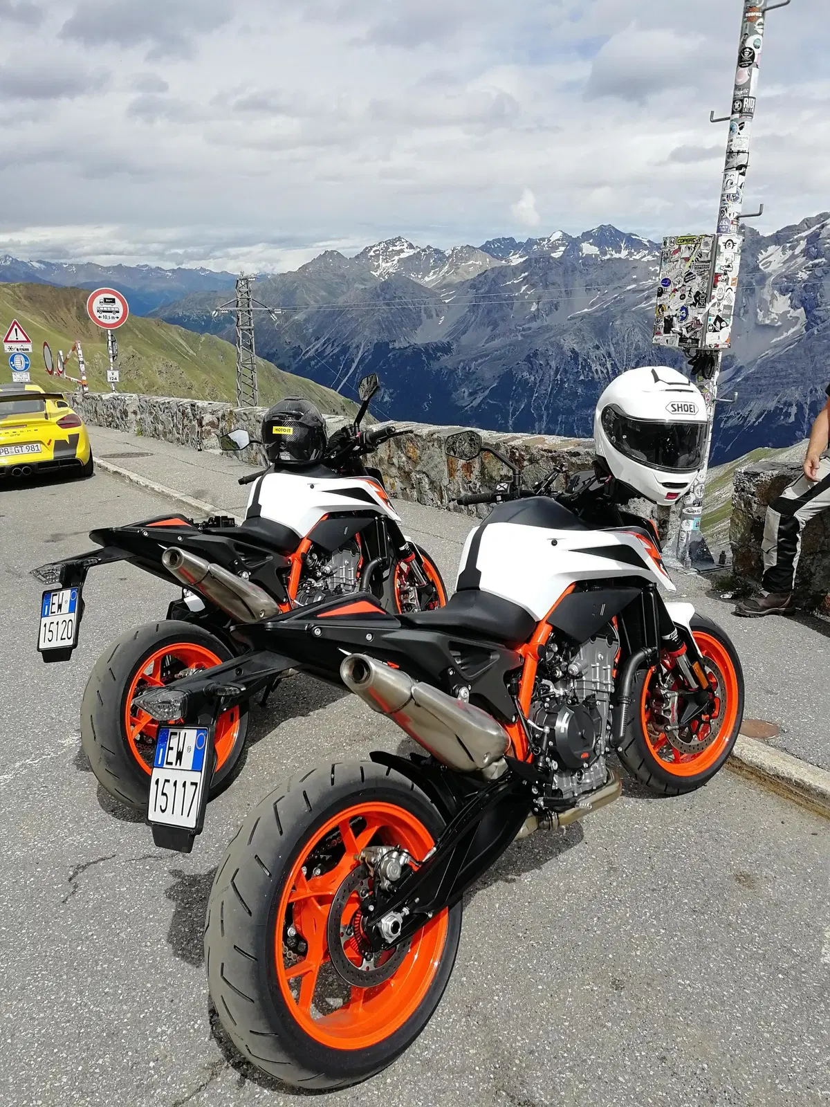 Sullo Stelvio con la KTM 890 Duke R: meglio le gomme da strada o da pista (omologate)? (12)
