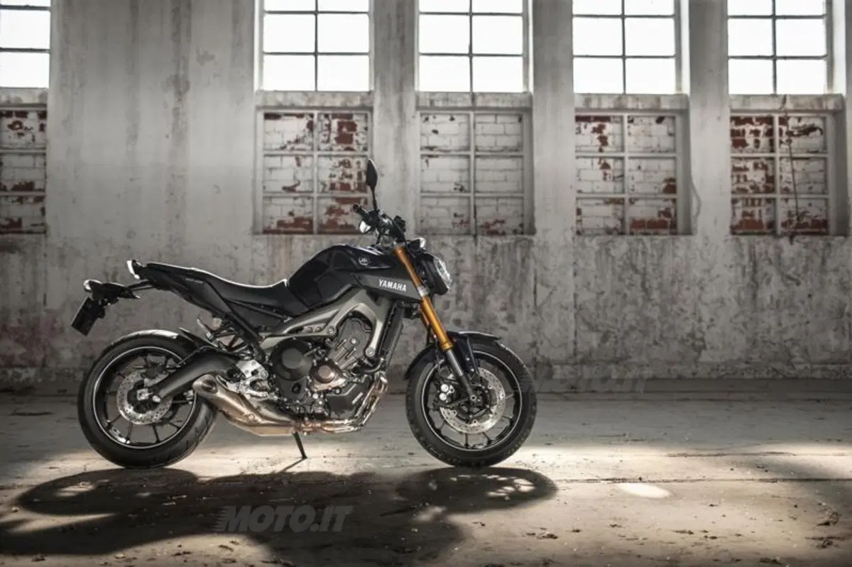 Yamaha MT-09  (18)