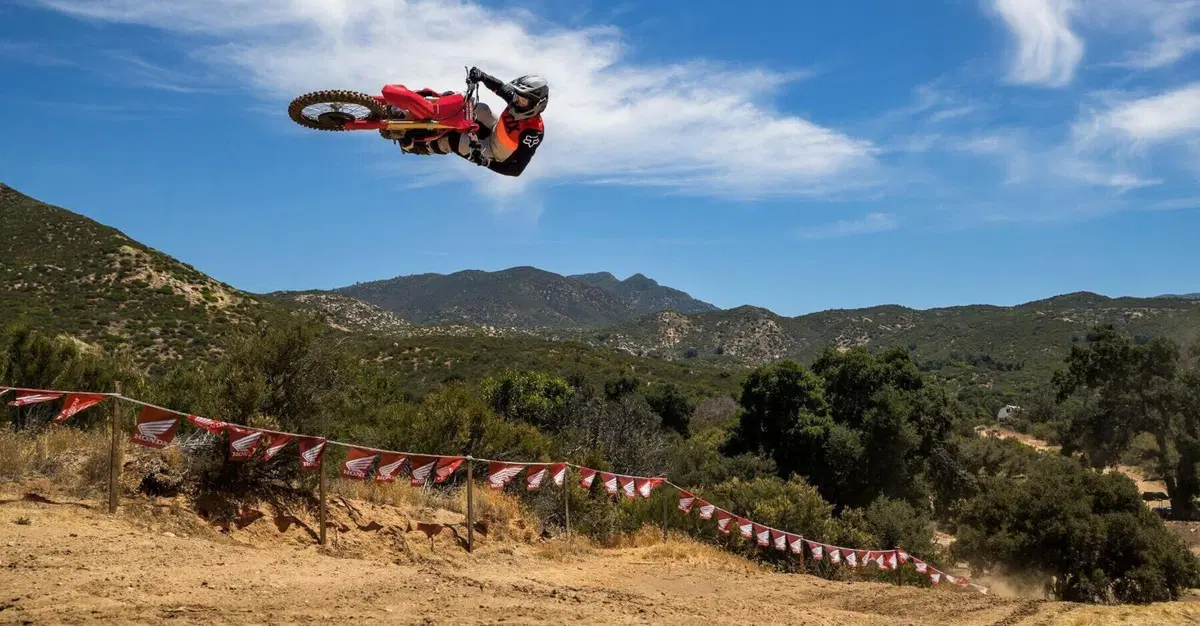 Moto da cross con forte sconto? Occhio all'incauto acquisto