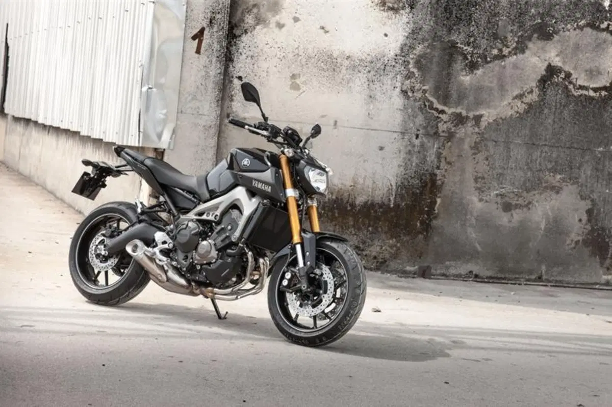 Yamaha MT-09  (23)