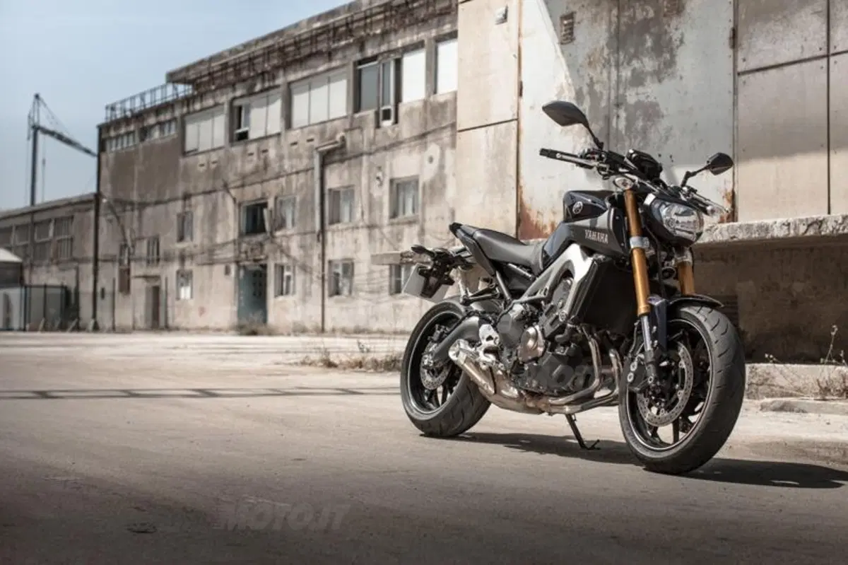 Yamaha MT-09  (32)