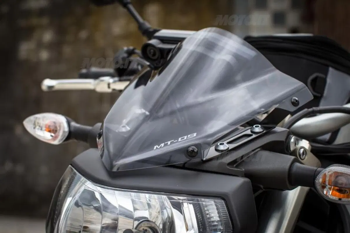 Yamaha MT-09  (88)