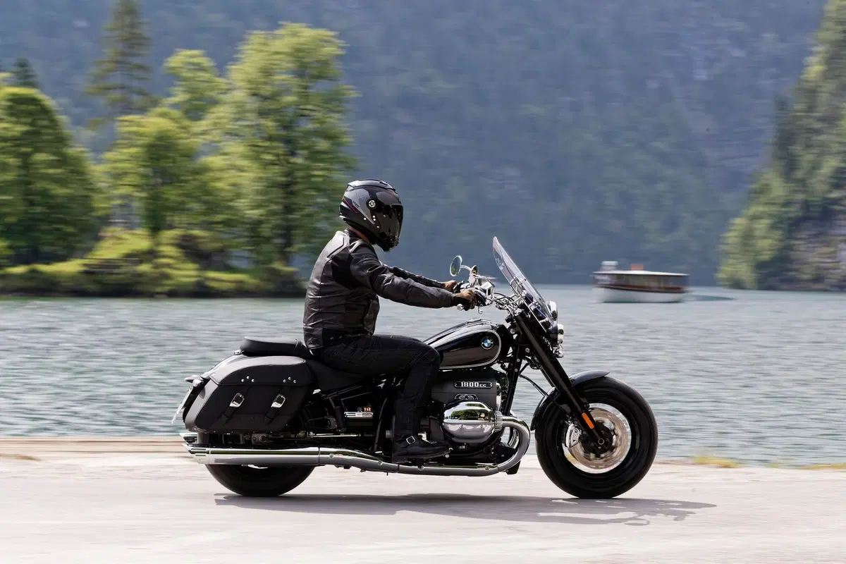 BMW R18 Classic: piacere condiviso (9)