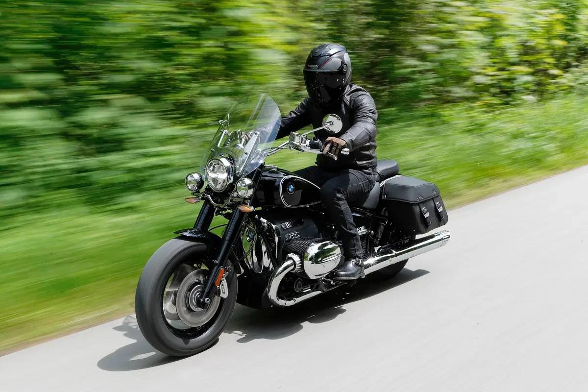 BMW R18 Classic: piacere condiviso (15)