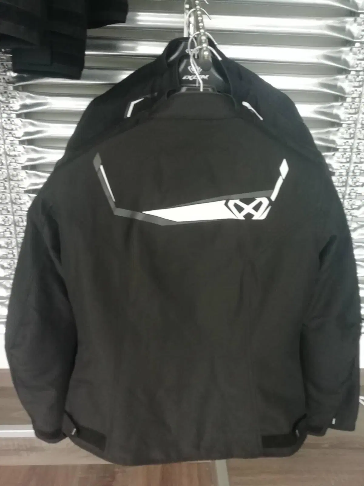 Giacca da moto Ixon, modello Challenge Lady nero/b (3)