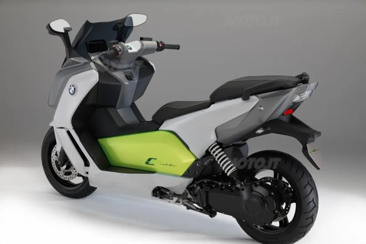 BMW C evolution: pronto il primo scooter elettrico della Casa tedesca (9)