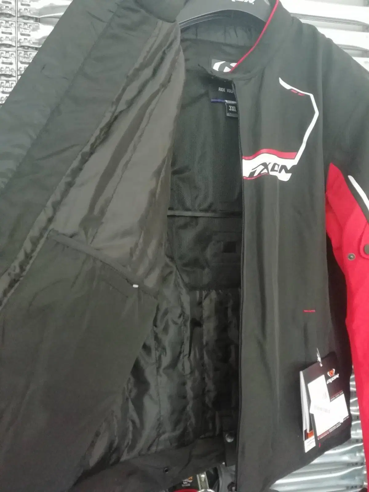 Giacca da moto Ixon, mod. Challenge nero/rosso (3)