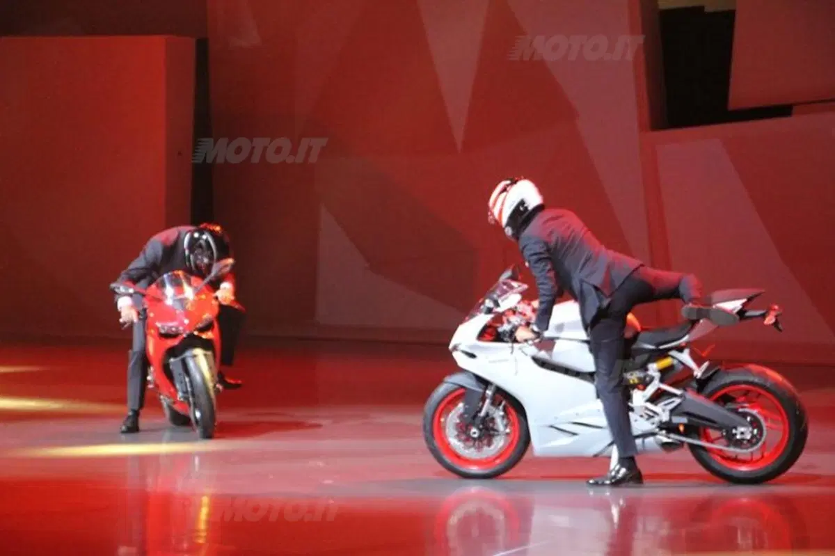 Ducati Panigale 899, ha debuttato a Francoforte (3)