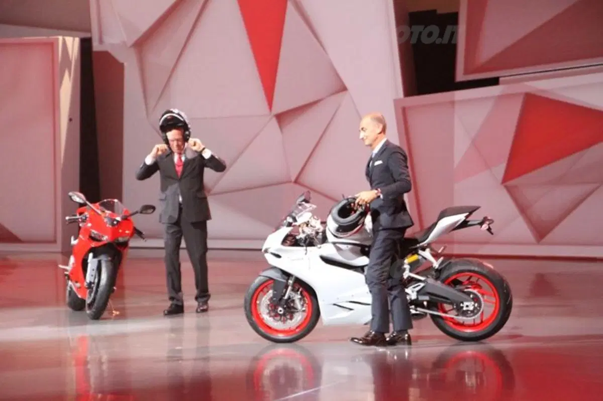 Ducati Panigale 899, ha debuttato a Francoforte (5)