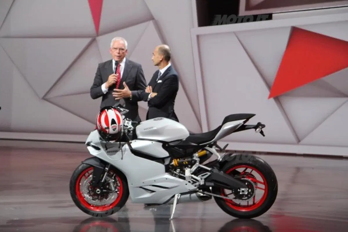 Ducati Panigale 899, ha debuttato a Francoforte (6)