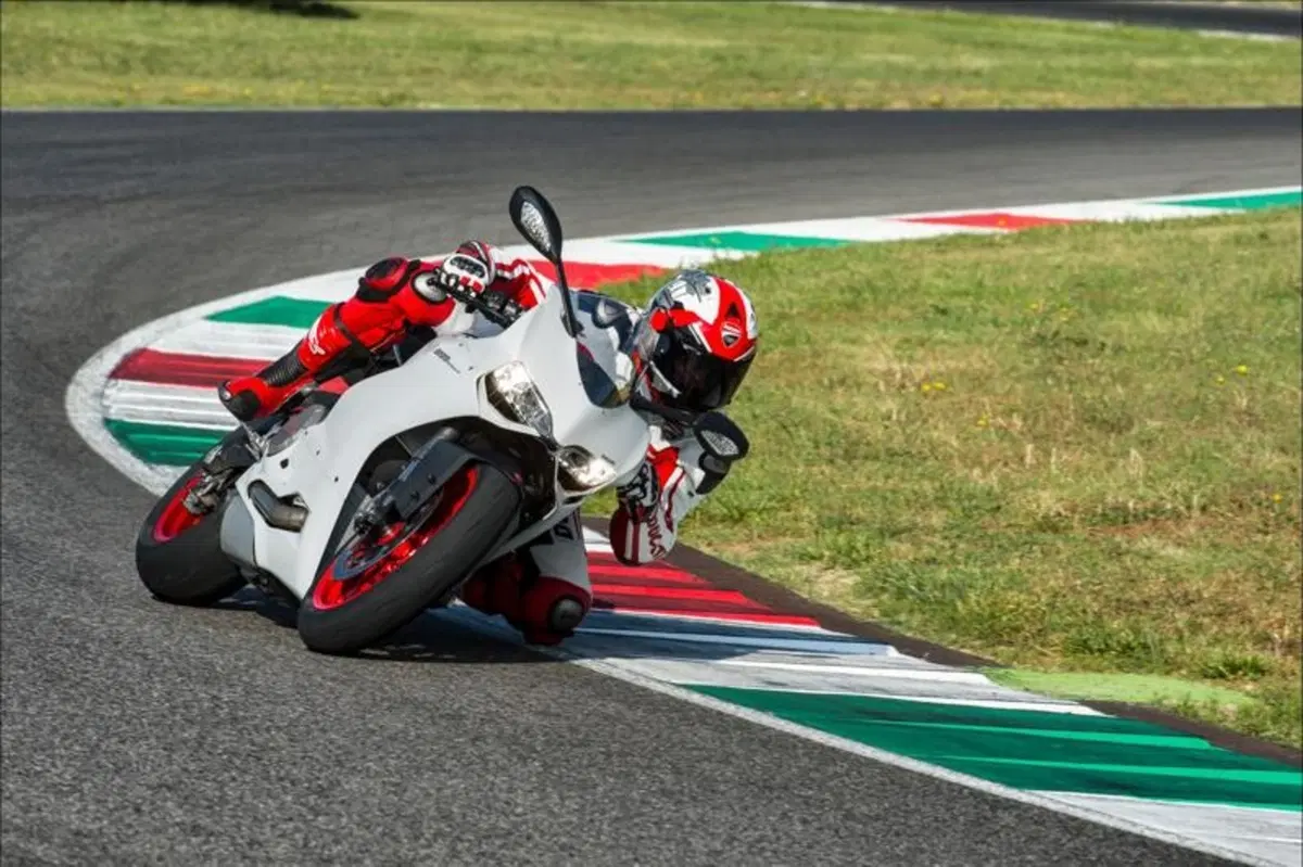 Ducati Panigale 899, ha debuttato a Francoforte (17)