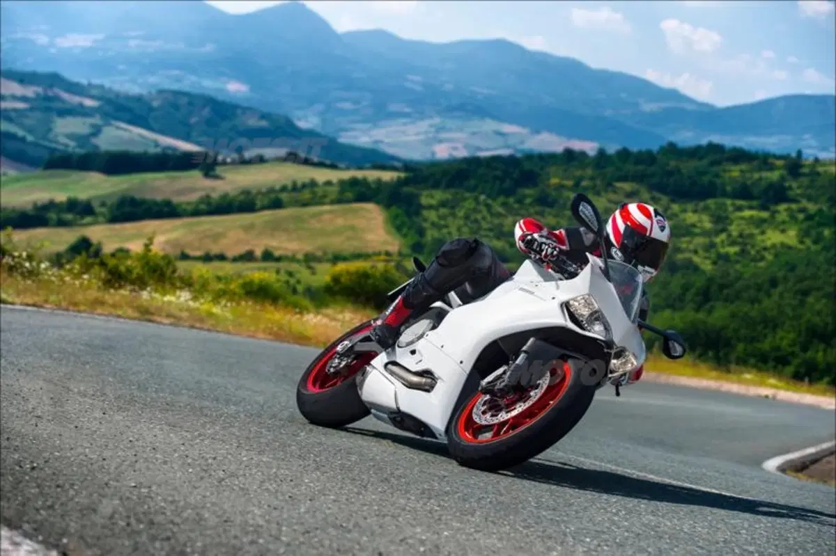 Ducati Panigale 899, ha debuttato a Francoforte (19)